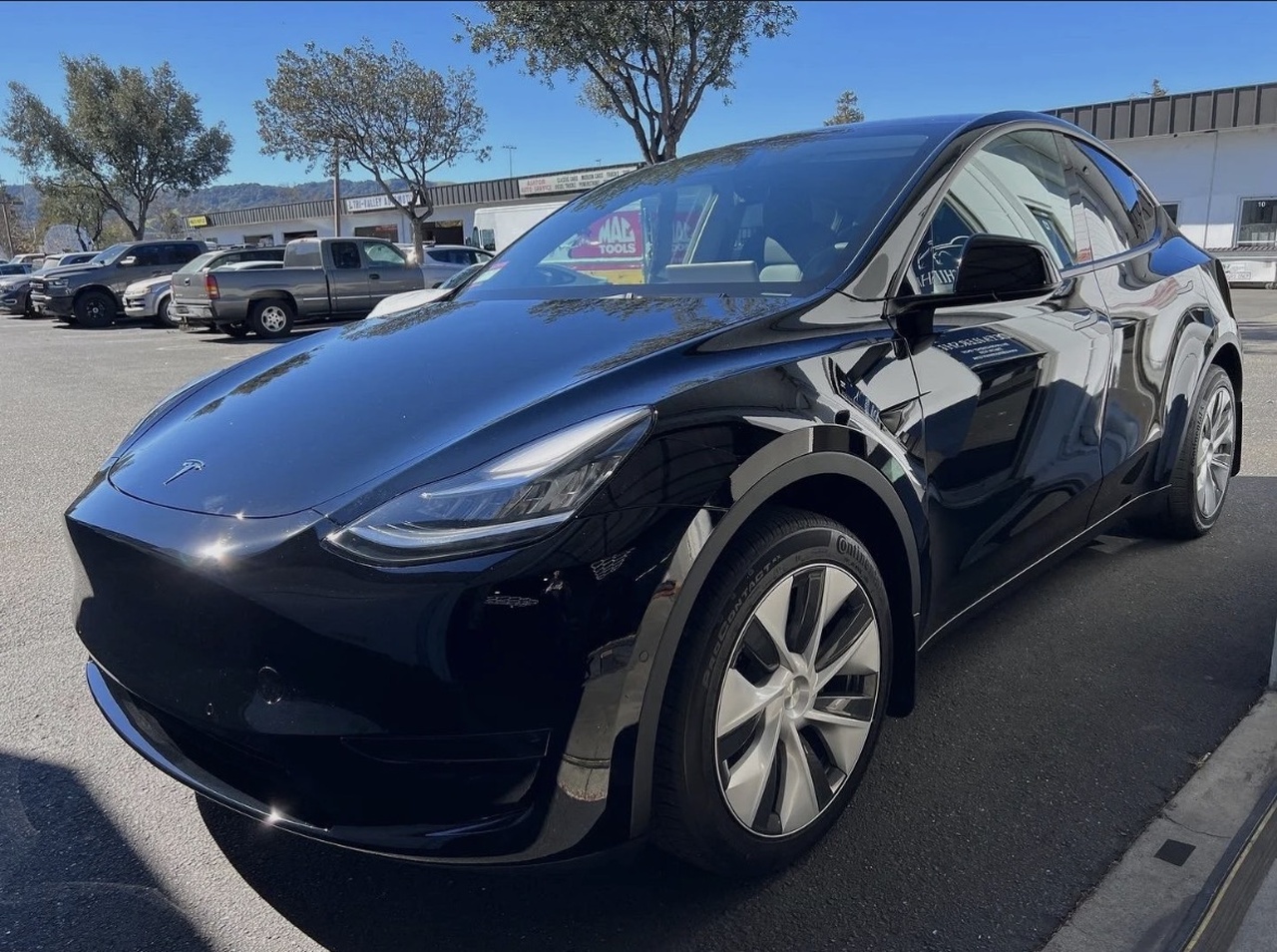 TESLA Y 2024 BLACK